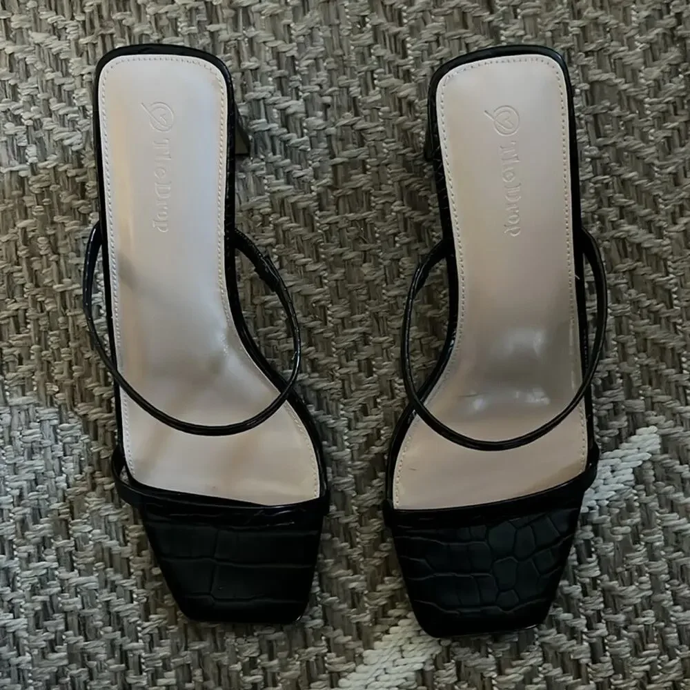 The drop Avery Square Toe pump Womens Sz 11